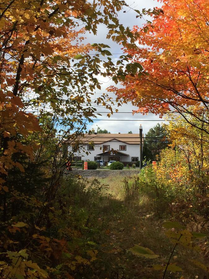 Auberge Motel Drakkar Shawinigan Zewnętrze zdjęcie