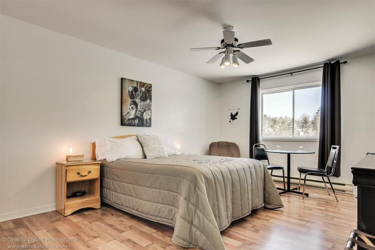 Auberge Motel Drakkar Shawinigan Zewnętrze zdjęcie